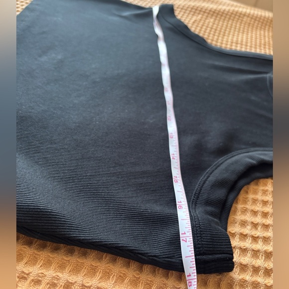Madewell Supima® Rib Crop Tank | Ribbed, Cropped Tank Top in Black | Women’s XL - Picture 11 of 16